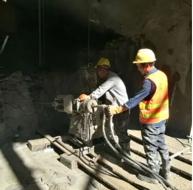 乐昌水下抗分散灌浆料特点 水下不分散注浆料介绍